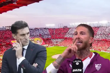 Diego Alonso y Sergio Ramos en el estadio de Sevilla.