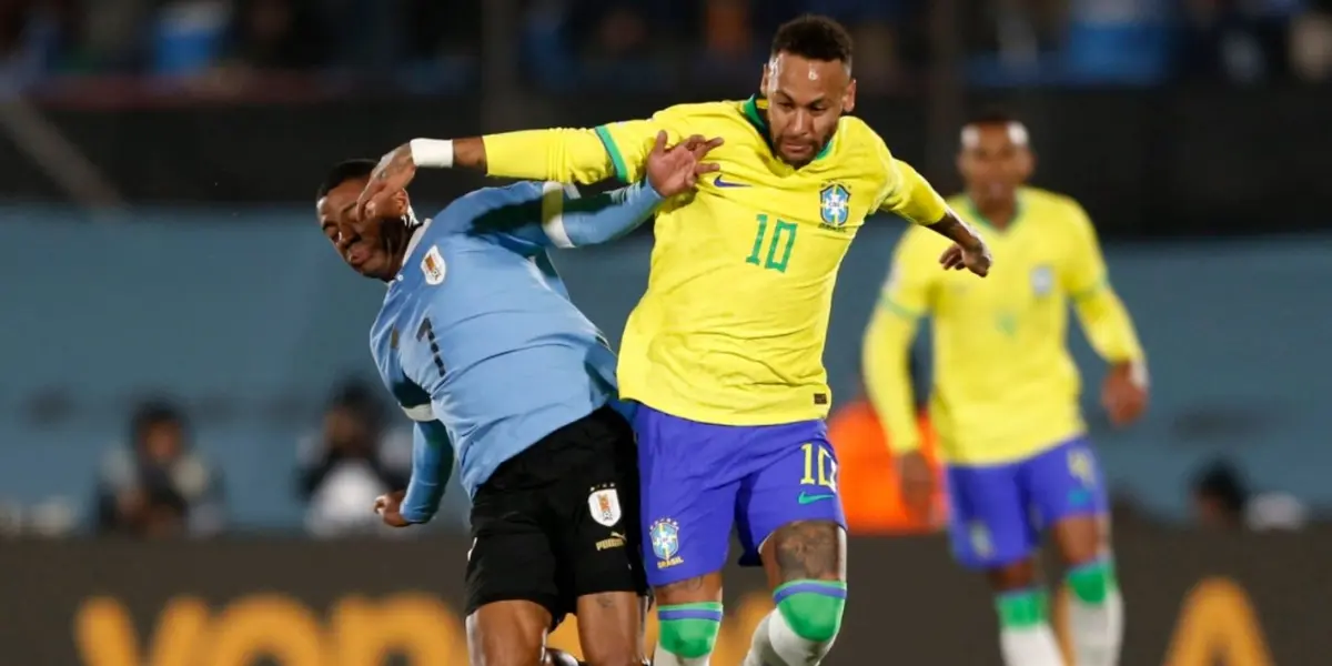 La Selección de Uruguay está atenta a los detalles de la operación de Neymar en Brasil, luego de su lesión en el estadio Centenario