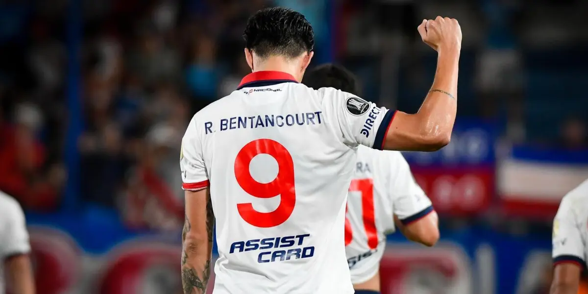 Ruben Bentancourt encaminó la victoria del Bolso en Copa Libertadores