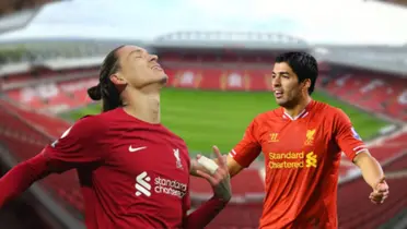 Darwin Núñez durante un partido de Premier League en su temporada debut con el Liverpool