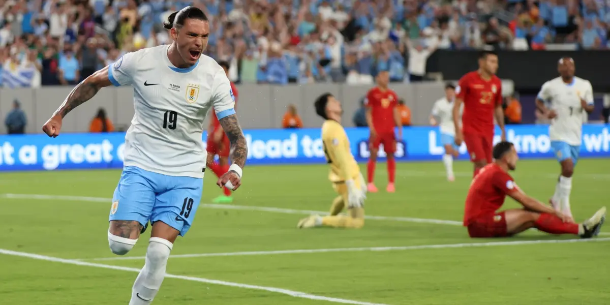 Darwin Núñez festejando su gol ante Bolivia.