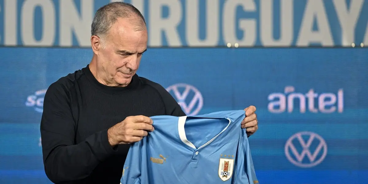 Desde la Selección de Uruguay preparan un recibimiento extraordinario para el debut de Marcelo Bielsa como entrenador de la Celeste