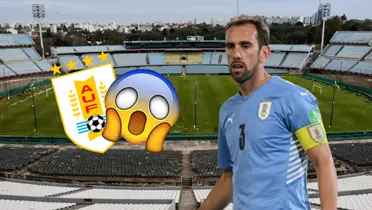 Diego Godín con la camiseta de Uruguay en el estadio Centenario