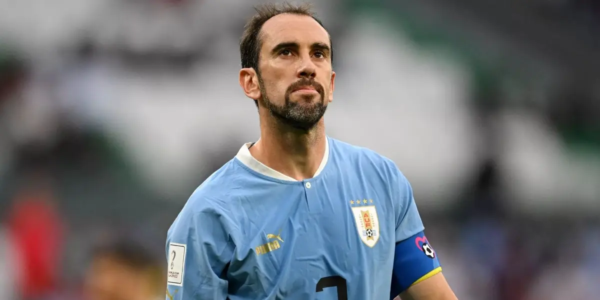 Diego Godín recibió un particular homenaje en el estadio Centenario, previo al partido del seleccionado uruguayo