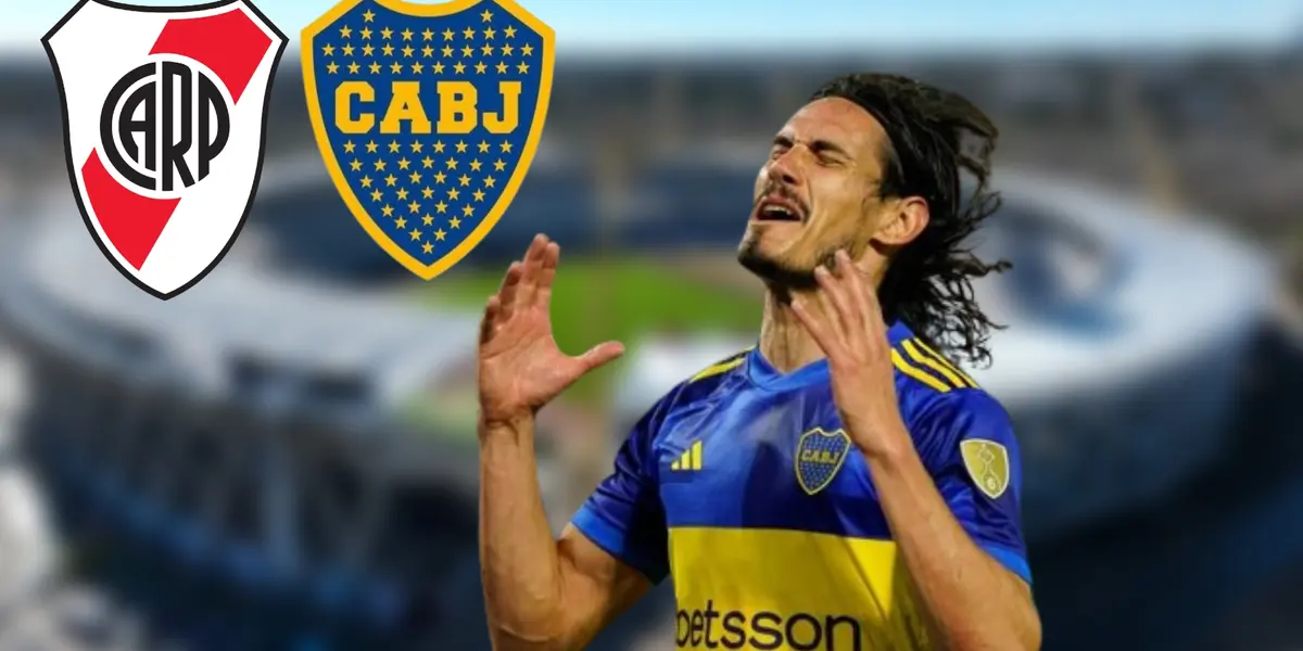 Edinson Cavani lamentándose con la camiseta de Boca Juniors