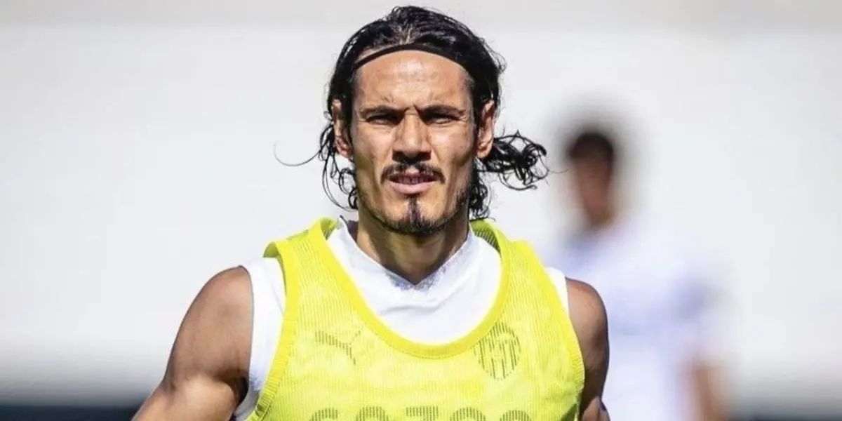 Edinson Cavani no puede creer la insólita decisión que acaba de tomar el Valencia y en Uruguay se habla al respecto