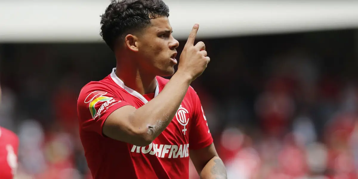 El atacante uruguayo se vio envuelto en una gran polémica con el Toluca de México