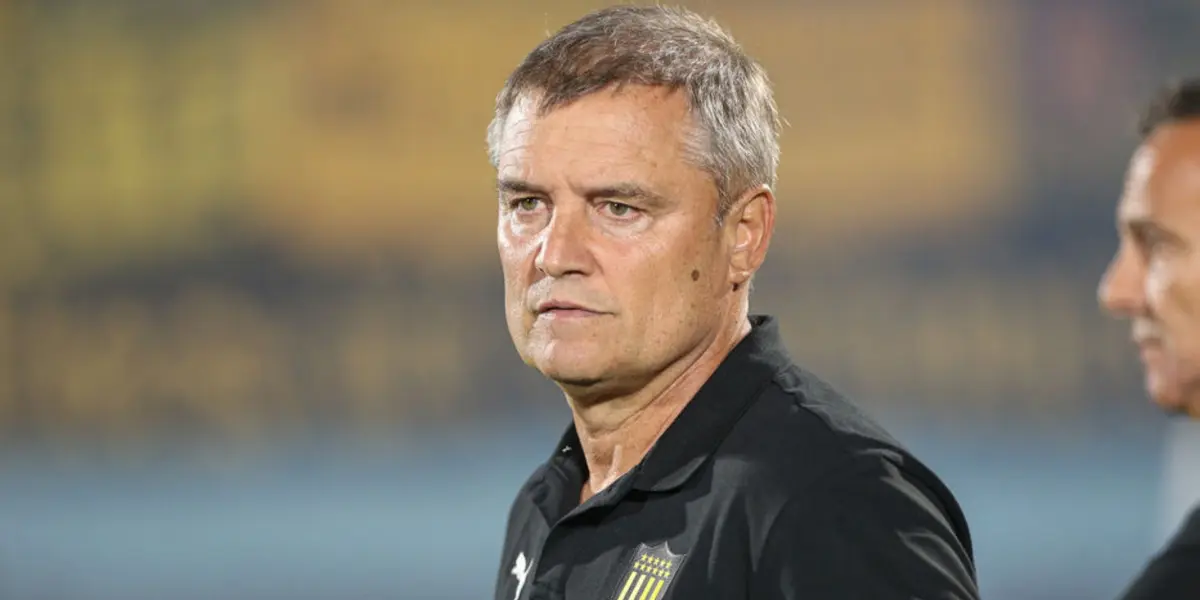 El entrenador de Peñarol ya confirmó el equipo titular para el partido de hoy