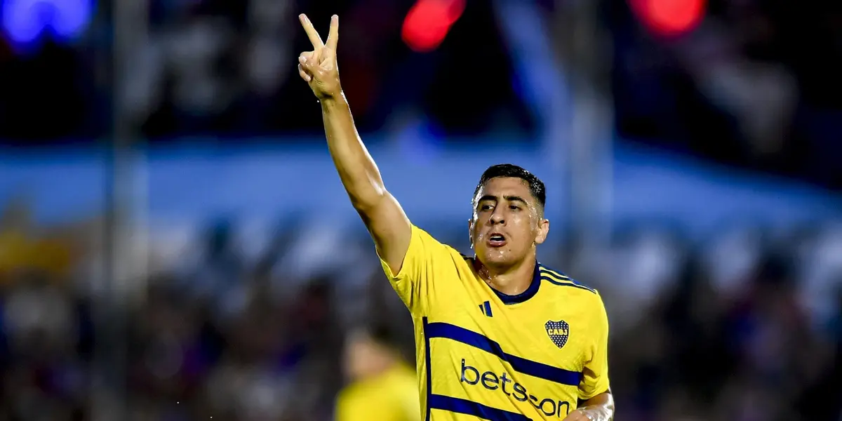 El goleador de Boca está siend analizado por el DT de la Selección de Uruguay