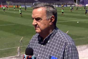 El presidente de Defensor Sporting interrumpió la conferencia de prensa que estaba dando el entrenador Marcelo Méndez y desató una bomba