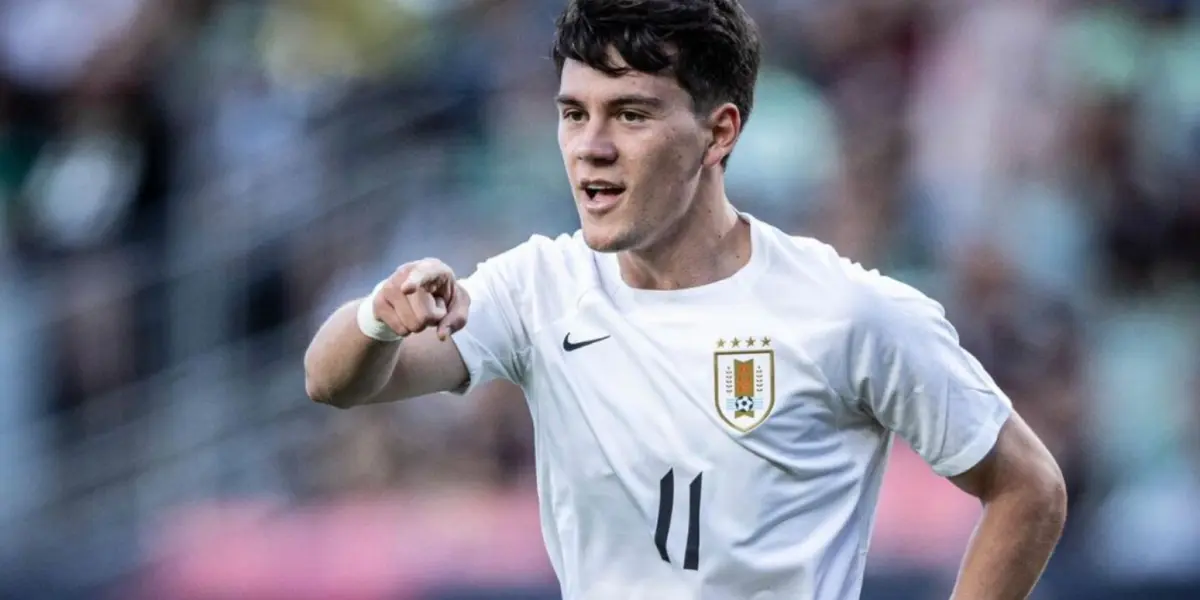 Facundo Pellistri festejando su gol con Uruguay.