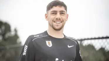 Federico Valverde con la ropa de entrenamiento de Uruguay.