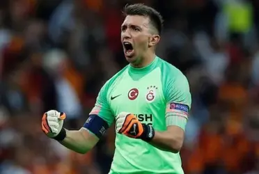 Fernando Muslera y Lucas Torreira vieron acción en un empate heroico del Galatasaray por Champions League