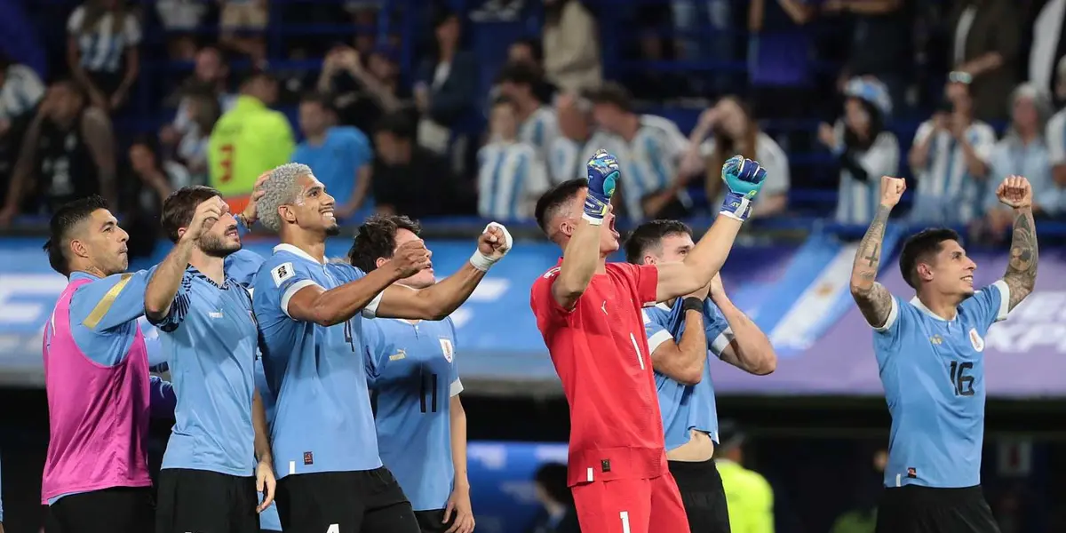 Jugadores de la Celeste en la victoria 2-0 ante Argentina por Eliminatorias.