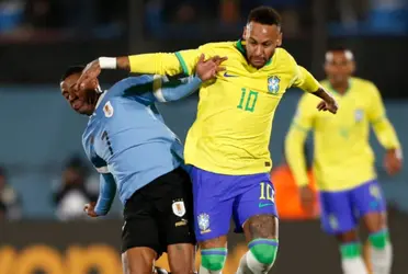 La Selección de Uruguay está atenta a los detalles de la operación de Neymar en Brasil, luego de su lesión en el estadio Centenario