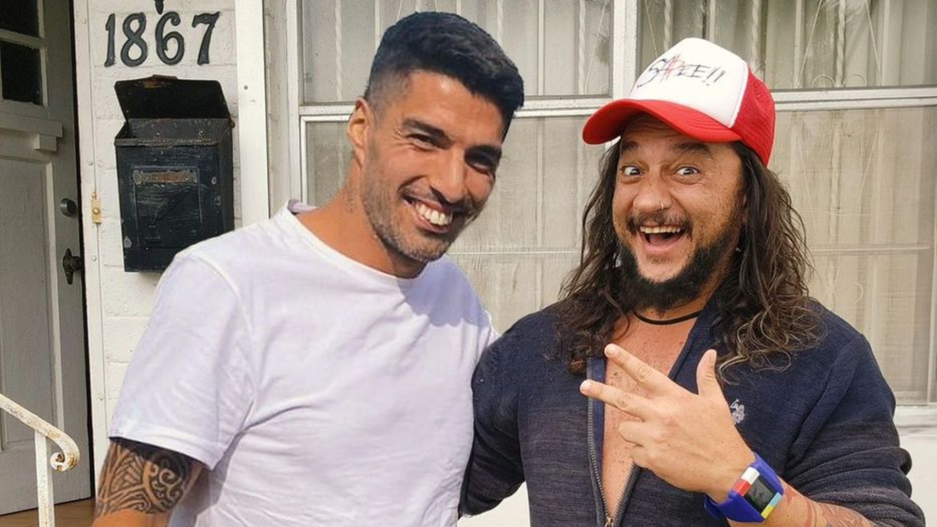 Inesperado, las críticas que recibió El Bananero luego de tomarse una foto  con Luis Suárez