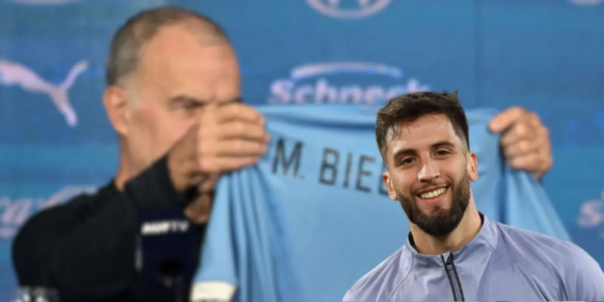 Marcelo Bielsa durante su presentación ofical como entrenador de la Selección Uruguaya