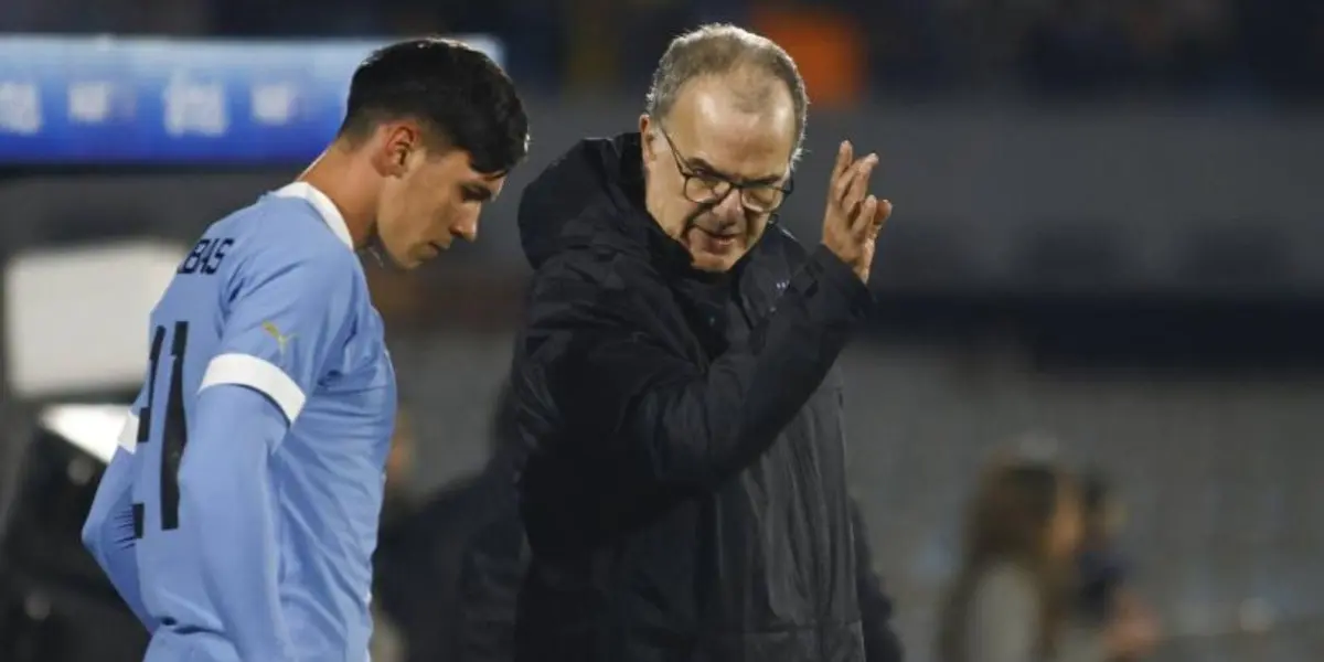 Marcelo Bielsa sigue de cerca a una de las grandes joyas de la Selección de Uruguay, a quien se le cayó la transferencia