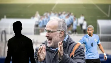 Marcelo Bielsa sonríe durante un entrenamiento de la Selección