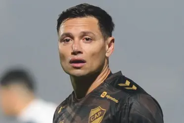 Mauro Zárate tiene grandes chances de convertirse en refuerzo de Danubio y en las próximas horas se puede dar