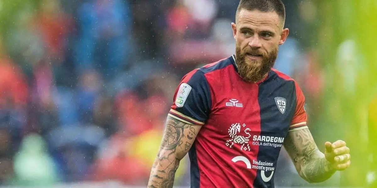 Nández en el Cagliari de Italia