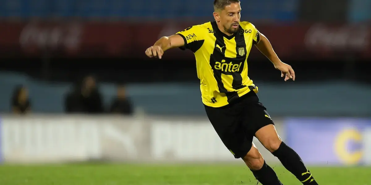 Ramírez tuvo que abandonar prontamente la cancha durante el partido ante Cerro Largo