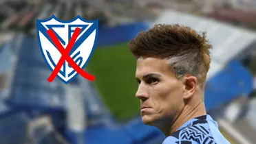 Sebastián Sosa con el escudo y ele stadio de Vélez Sarsfield